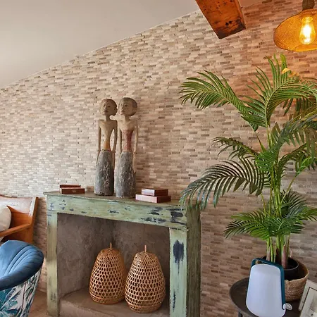 Mira Climatise Vue Centre De Proche Port Et *