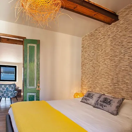 Mira Climatisé Vue Centre De Proche Port Et Apartamento