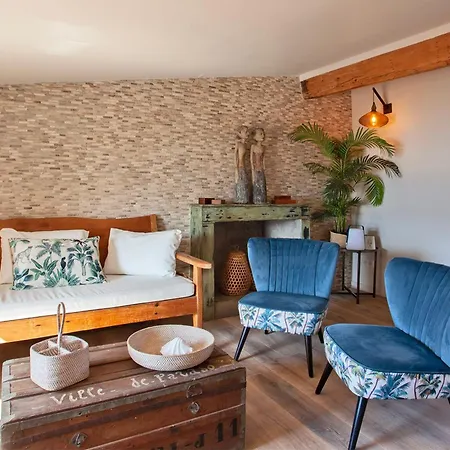 Mira Climatisé Vue Centre De Proche Port Et Calvi (Corsica)