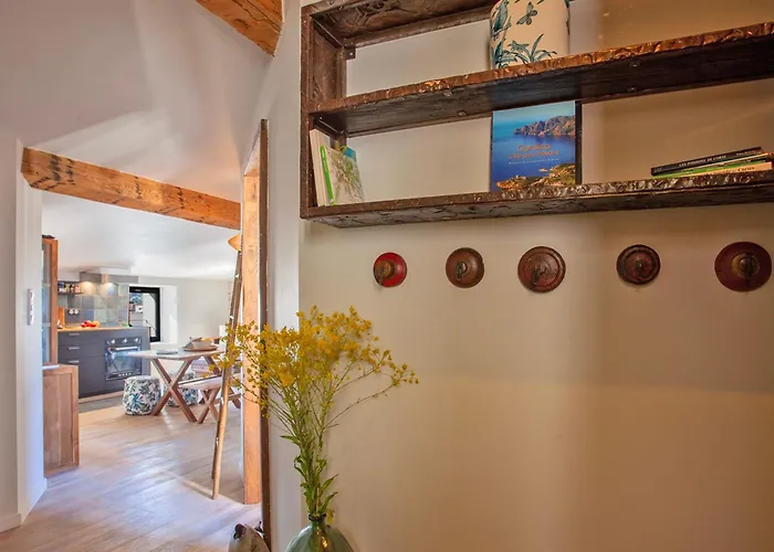 Mira Climatise Vue Centre De Proche Port Et