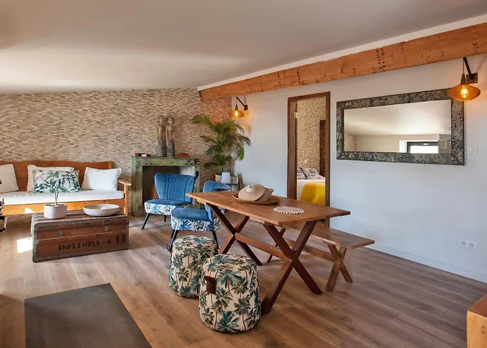 Mira Climatise Vue Centre De Proche Port Et Appartement *